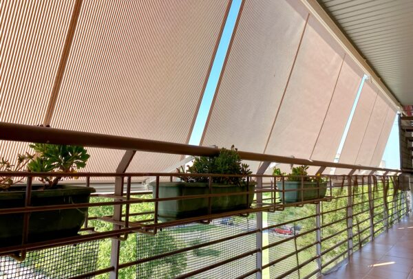 Awning,Systems,Installed,In,A,Building,To,Alleviate,The,High